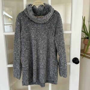 Oversized soft and fuzzy long sleeve cowl neck size medium